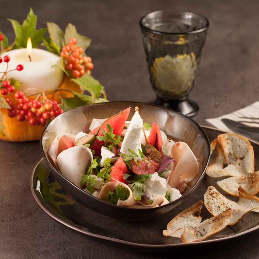 Салат с окороком