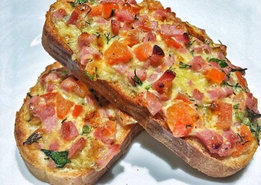 Пицца из батона