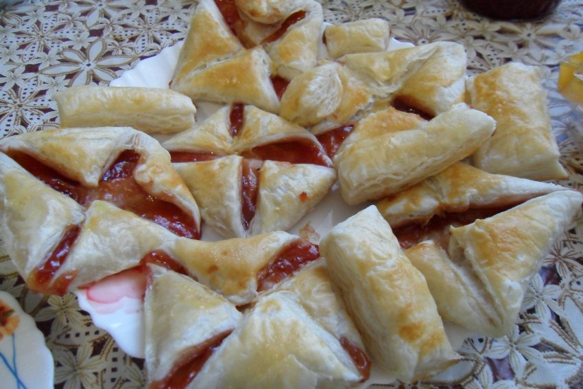 Конверт из теста с начинкой