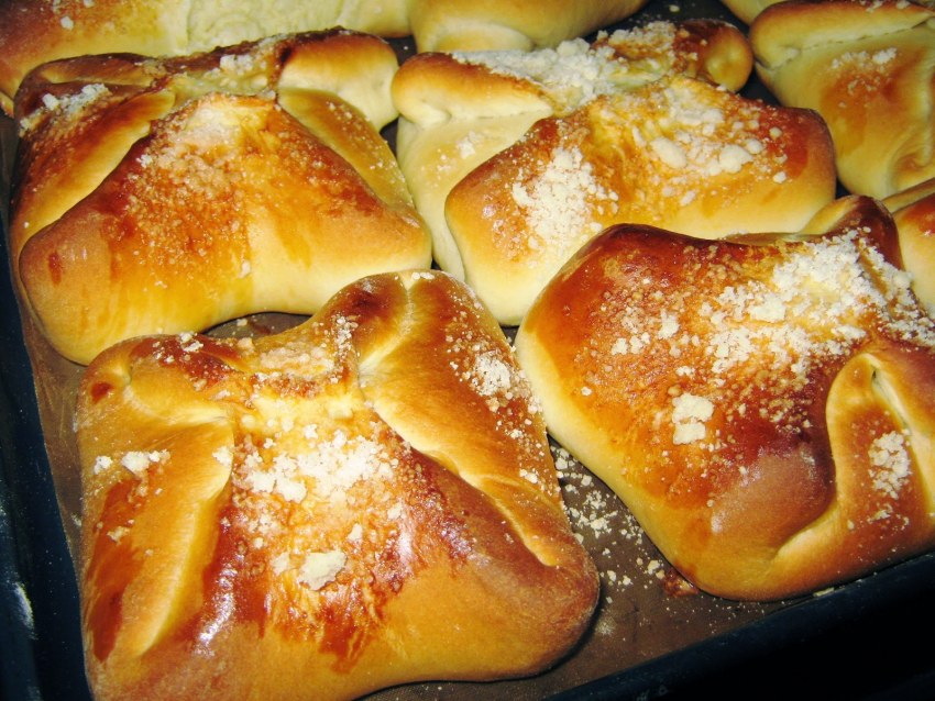 Сырная слойка