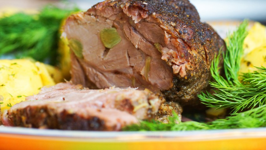 Шейка запеченная в духовке