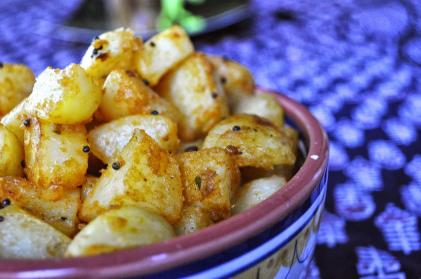 Картофель в соусе карри