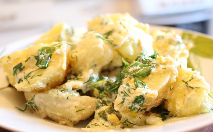 Картофель в сметане в духовке