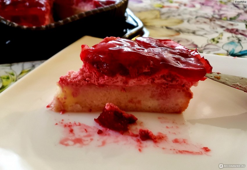 Пирог тирольский ягодный