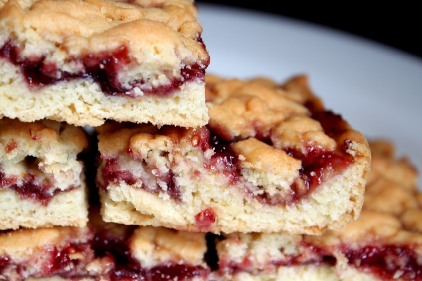 Муссовый торт с малиной