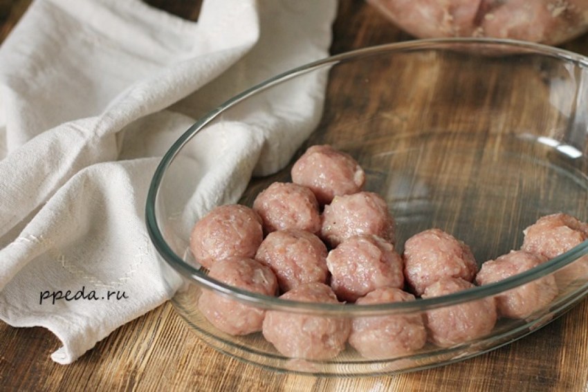 Тефтели из индейки с подливкой