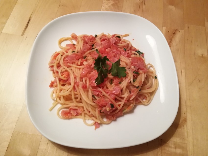 Спагетти карбонара с грудинкой