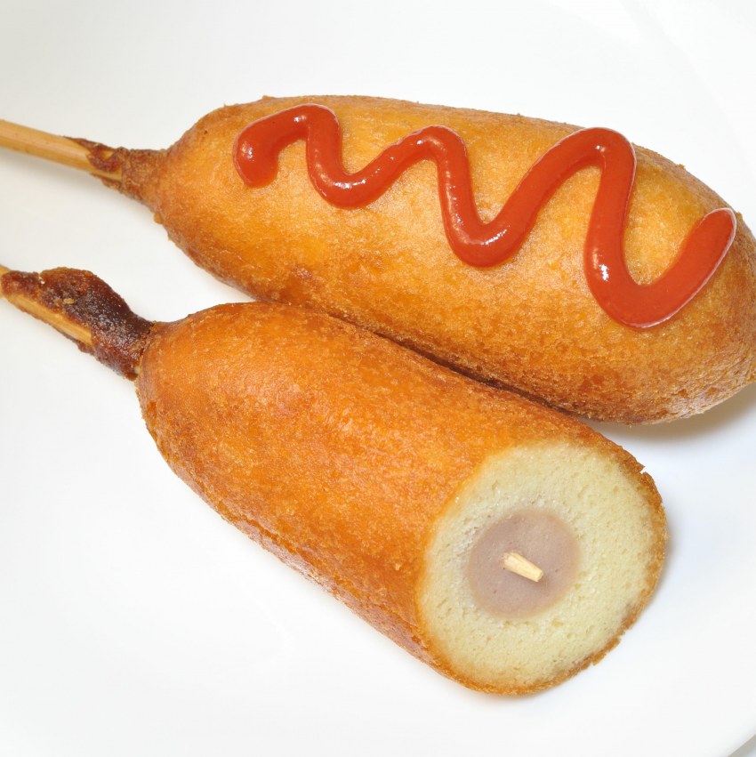 Сосиска в вафельном тесте