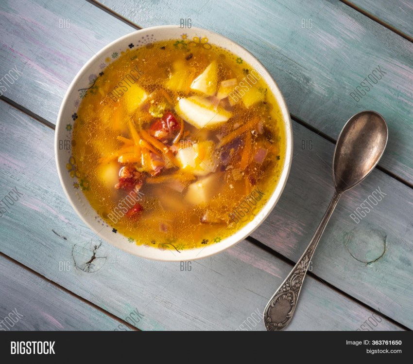 Гороховый суп с копченостями кубик