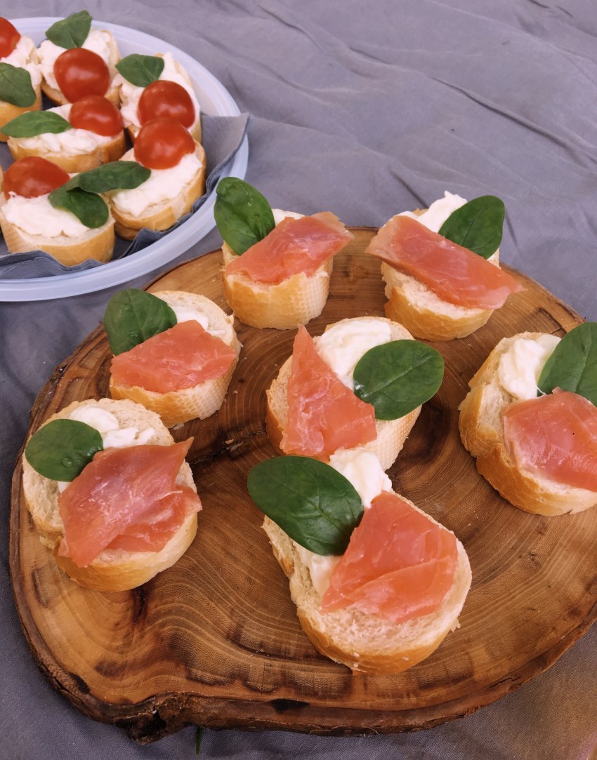 Волованы с семгой