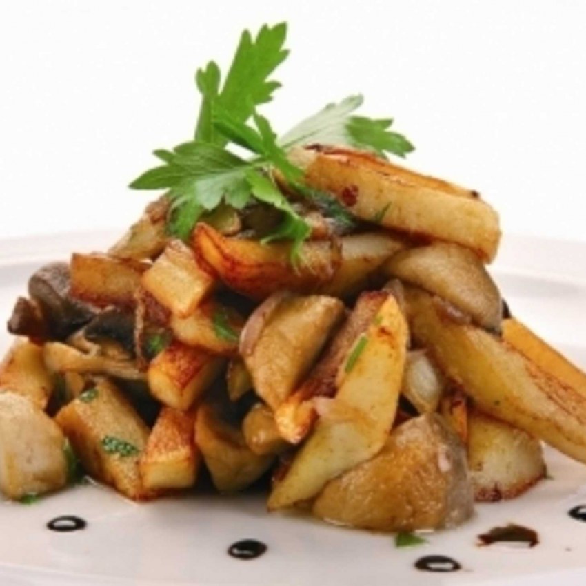 Картофель жареный с грибами