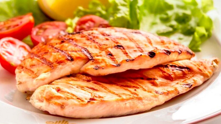 Замаринованные стейки индейки