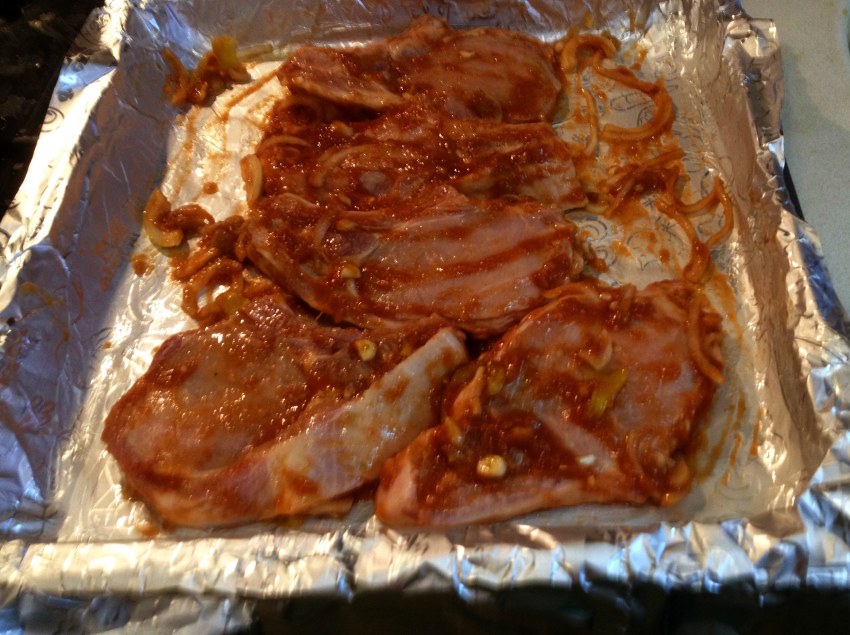 Ребрышки по канадски с яблочным пюре