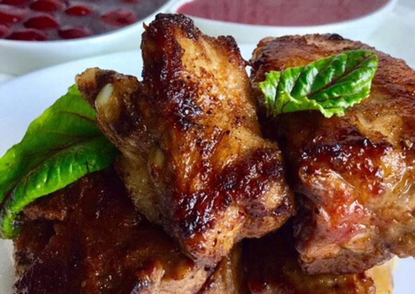 Ребра свиные с черемшой