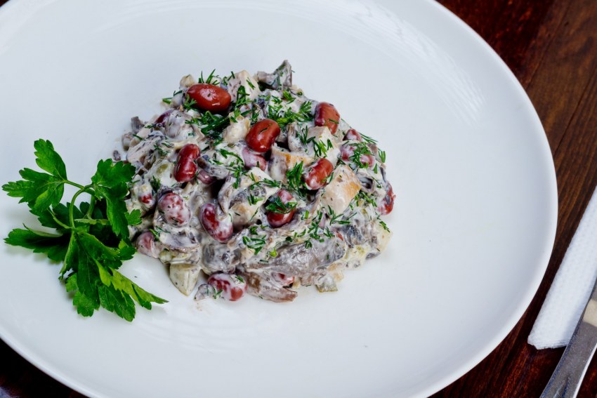 Салат Гурман с говядиной