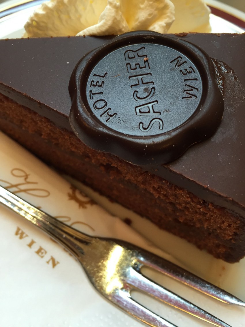 Венский торт Захер