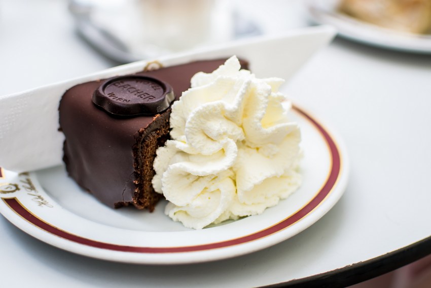 Венский торт Захер