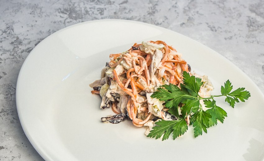 Салат из огурцов и помидоров