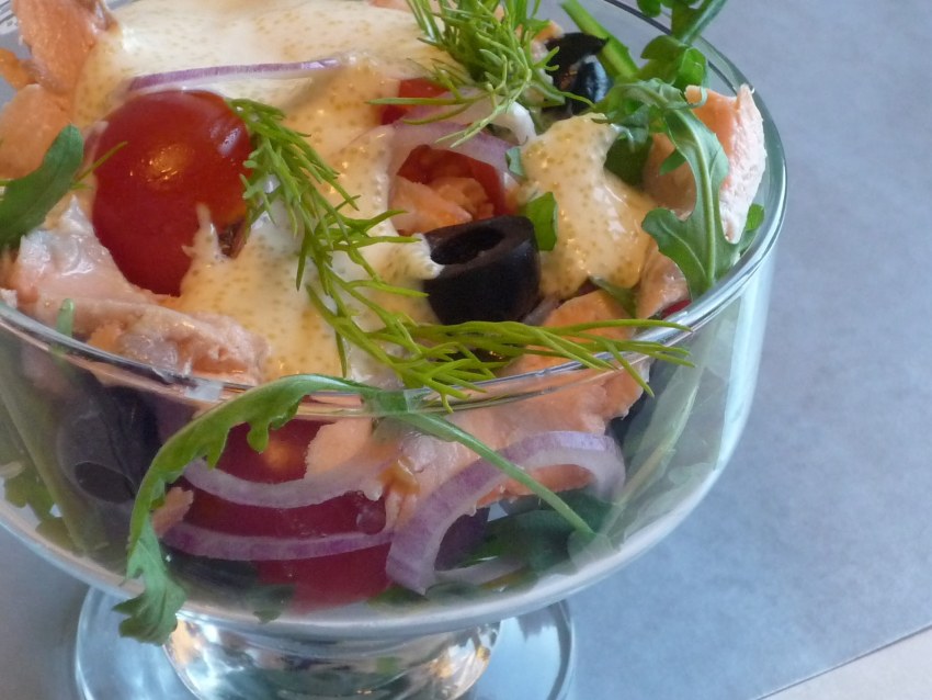 Салат морской с кальмарами и крабовыми палочками