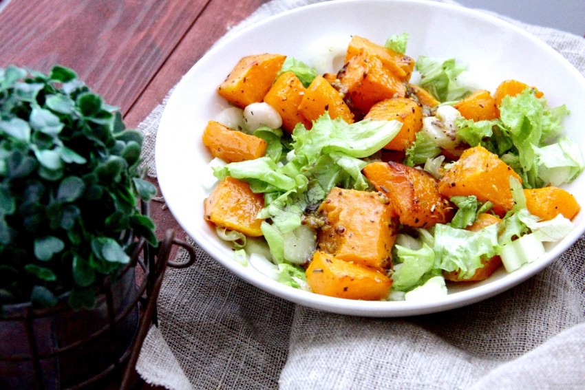 Салат с печеной тыквой