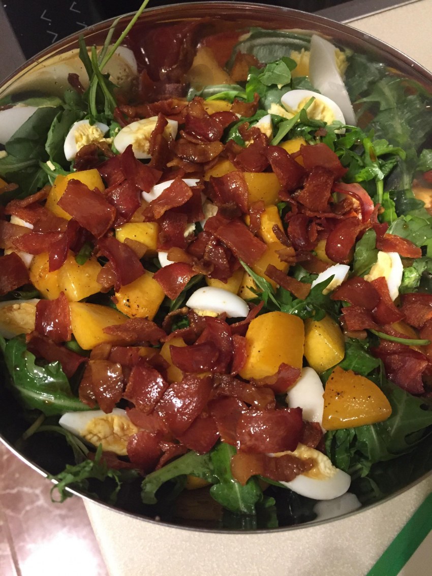 Салат с жареными кабачками