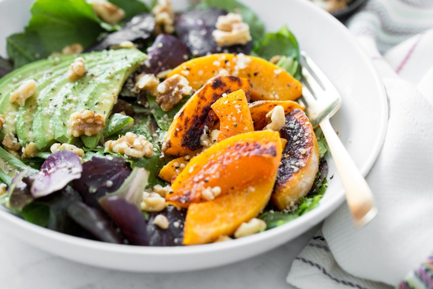 Салат с тыквой и шпинатом