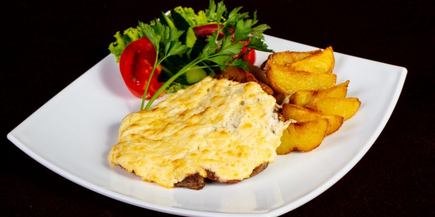 Отбивная с овощами