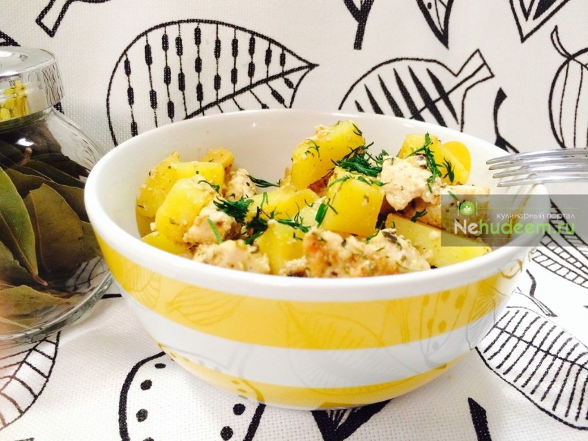 Курица с овощами в сметанном соусе