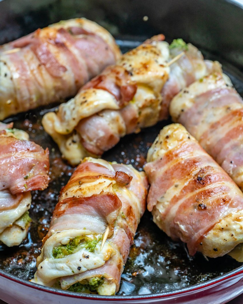 Куриные грудки в сметанном соусе в духовке