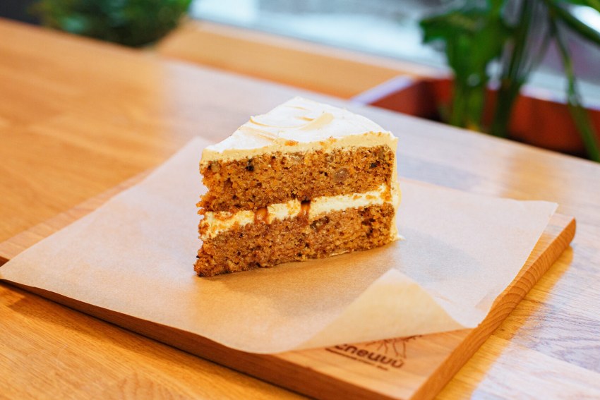 Морковный торт с кремом чиз