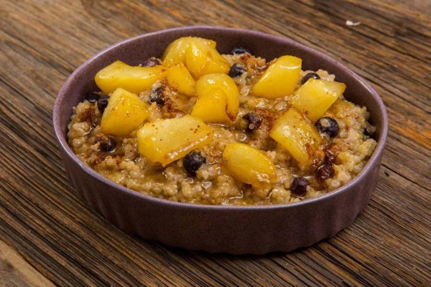 Каша из киноа с грушей