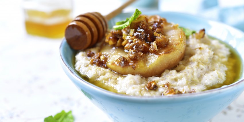 Овсянка с яблоком и бананом