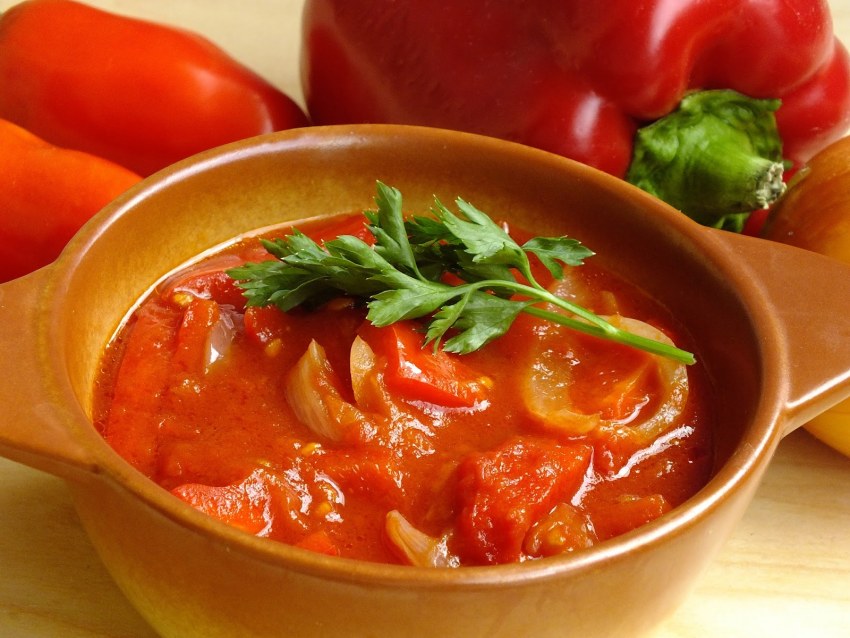 Бобовый гуляш