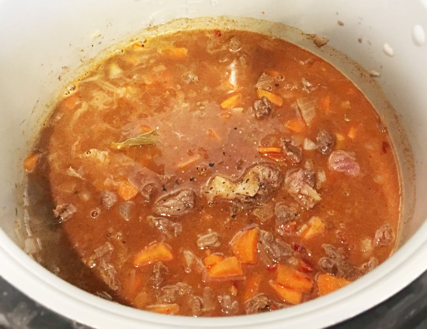 Во сне есть гуляш из мяса