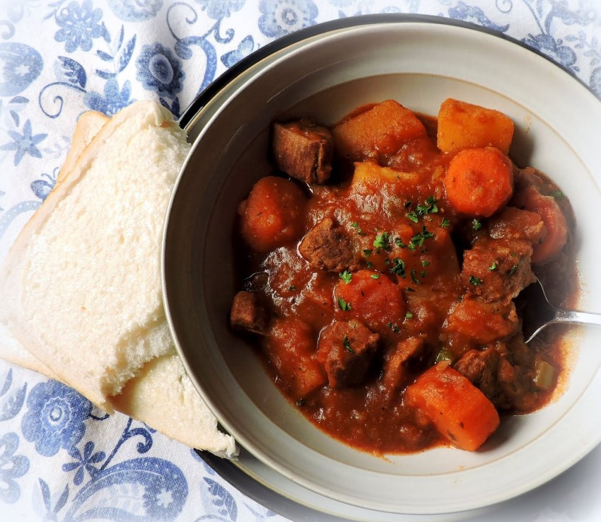 Гуляш в мультиварке