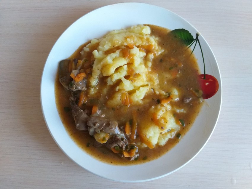 Печень с картошкой