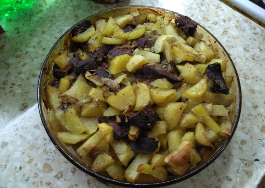 Картофельное пюре с печенью