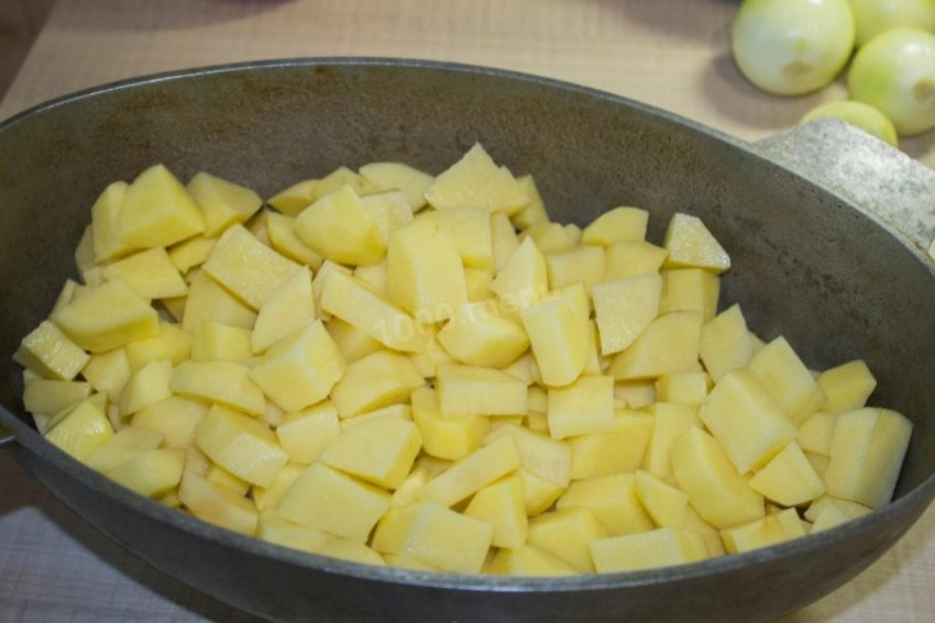 Свиные хрящи с картошкой