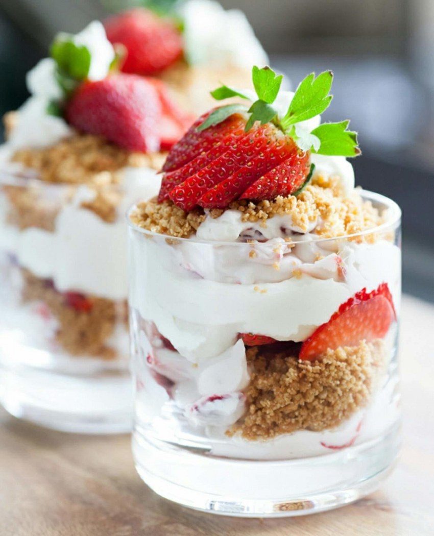 Клубничный Трайфл