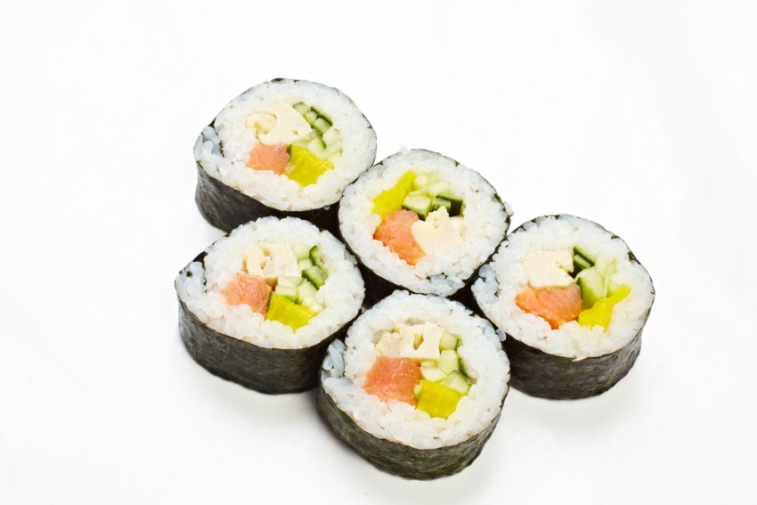 Унаги Футомаки