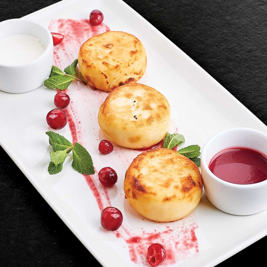 Сырники со сметаной