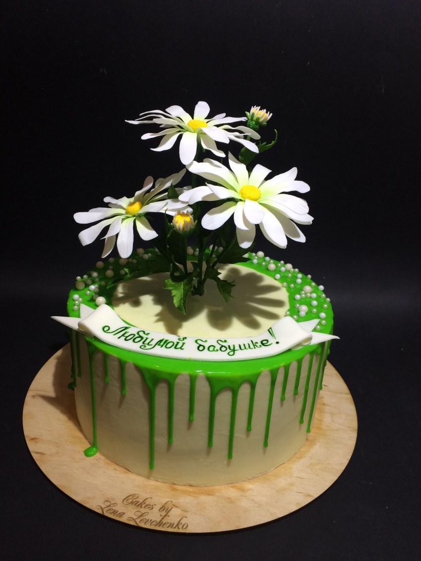 Украшение торта ромашками
