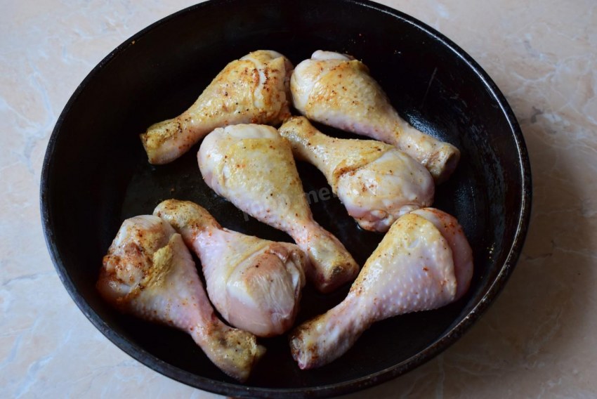 Куриные голени на сковороде гриль