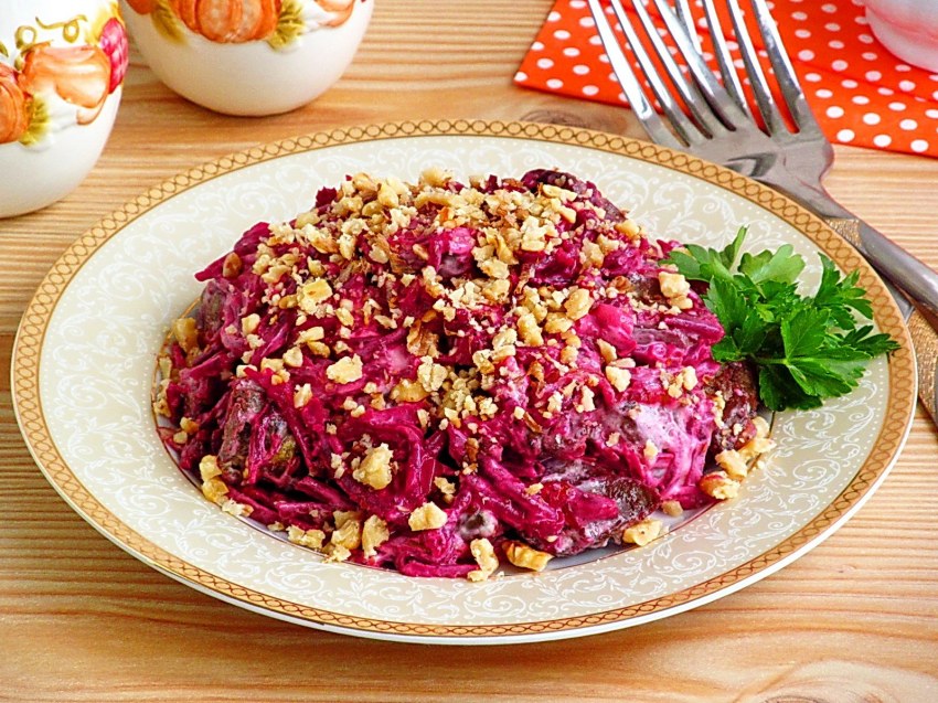 Салат Мимоза с сайрой и рисом