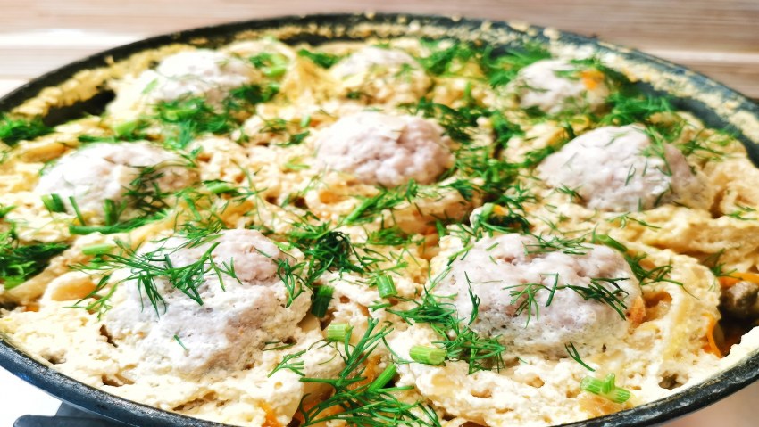 Спагетти с грибным соусом