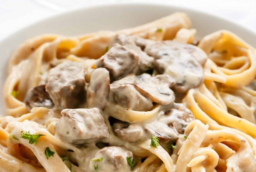 Грибы с курицей в сливочном соусе с каким гарниром
