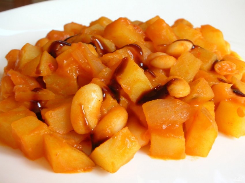 Картошка со стручковой фасолью