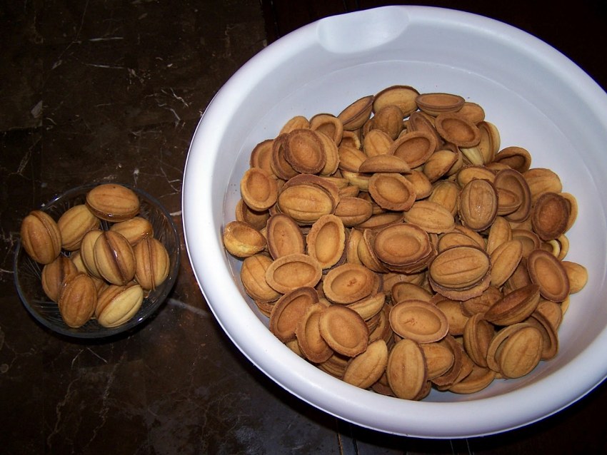 Печь. Орешки со сгущенкой /3/ Эра