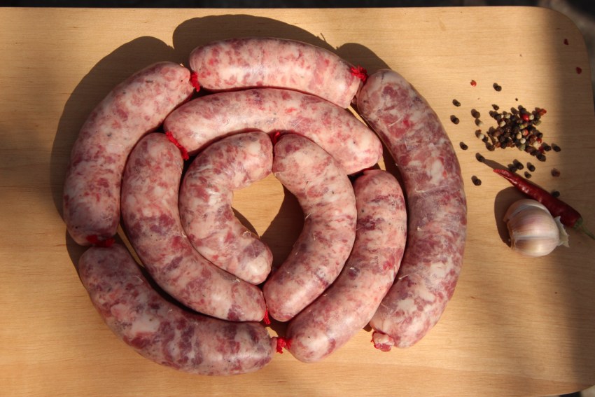 Домашние колбаски в кишке