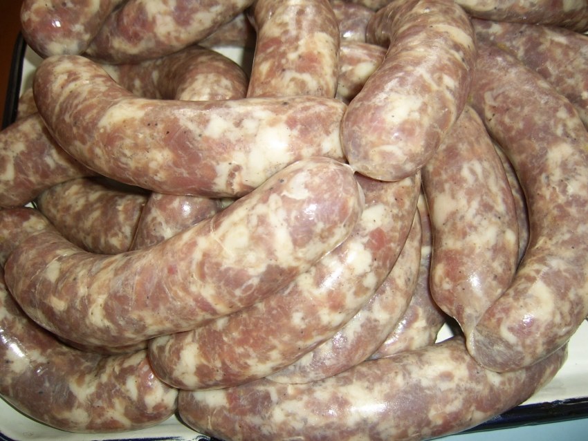 Колбаса из кишок свиньи